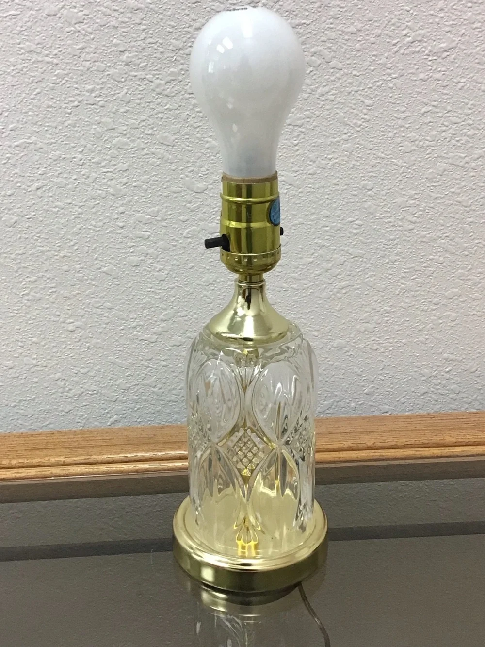 Vintage Cut Glass Accent Lamp (9”)